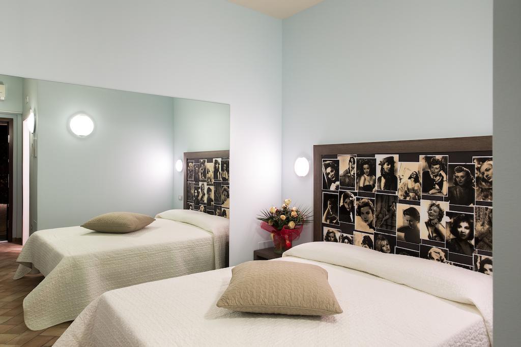 Locanda Borgognina Lucrezia Exteriér fotografie