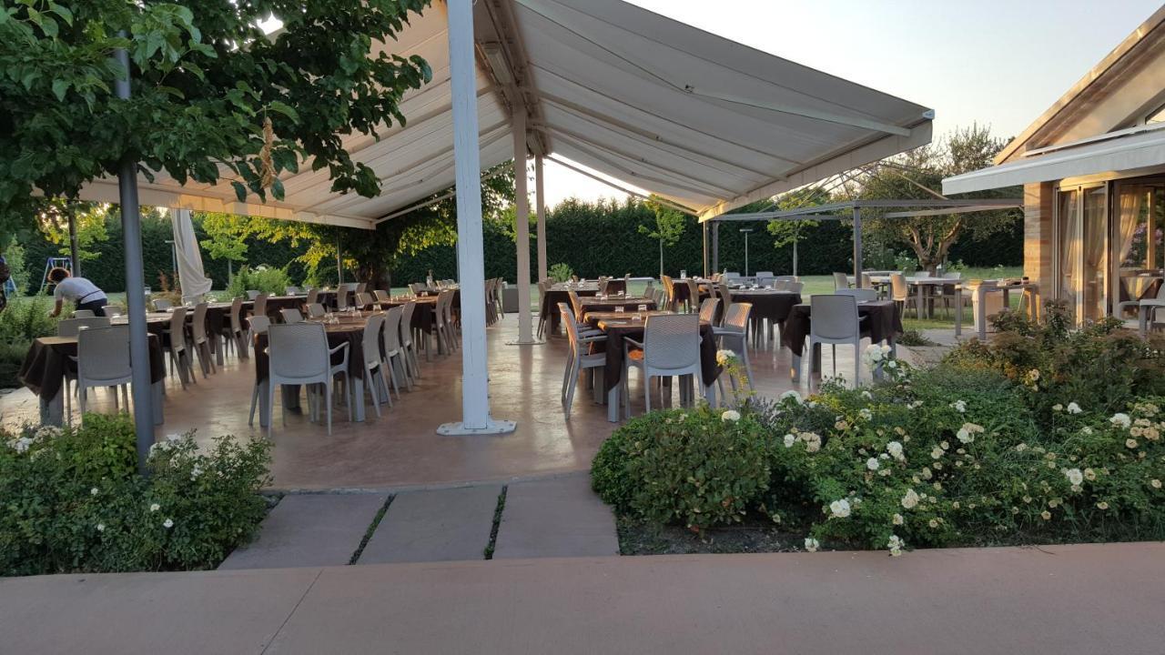 Locanda Borgognina Lucrezia Exteriér fotografie